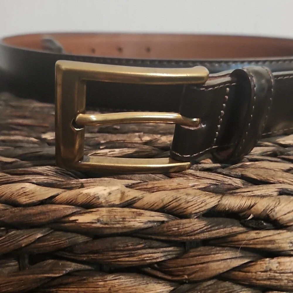Mens L.L. Bean Dark Brown Leather Belt Brass Buckle, Size 44